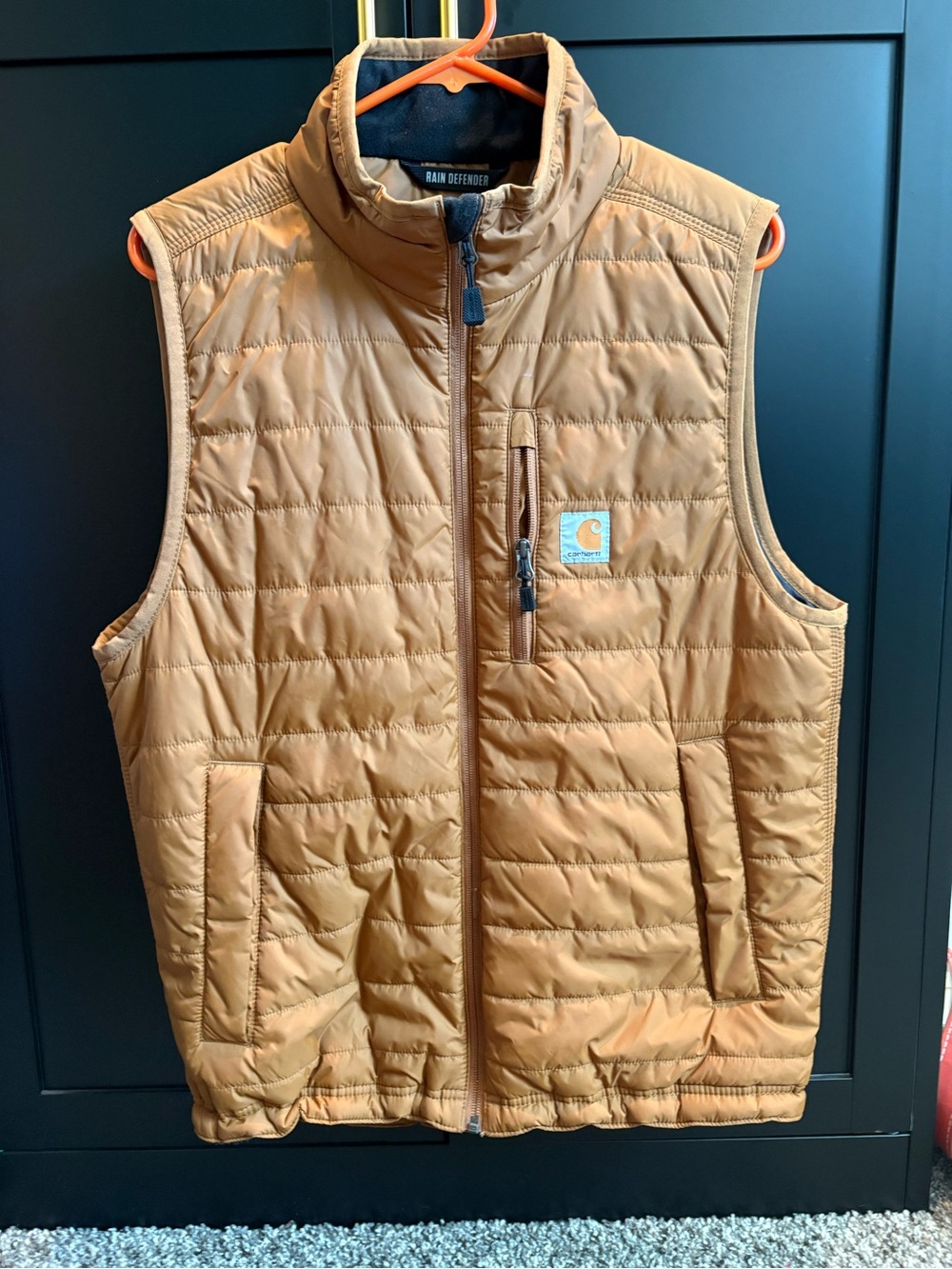 Carhartt Gilliam vest is made from durable, water-resistant